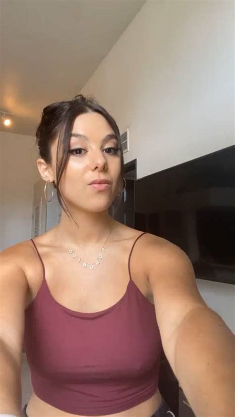 kira kosarin boobs